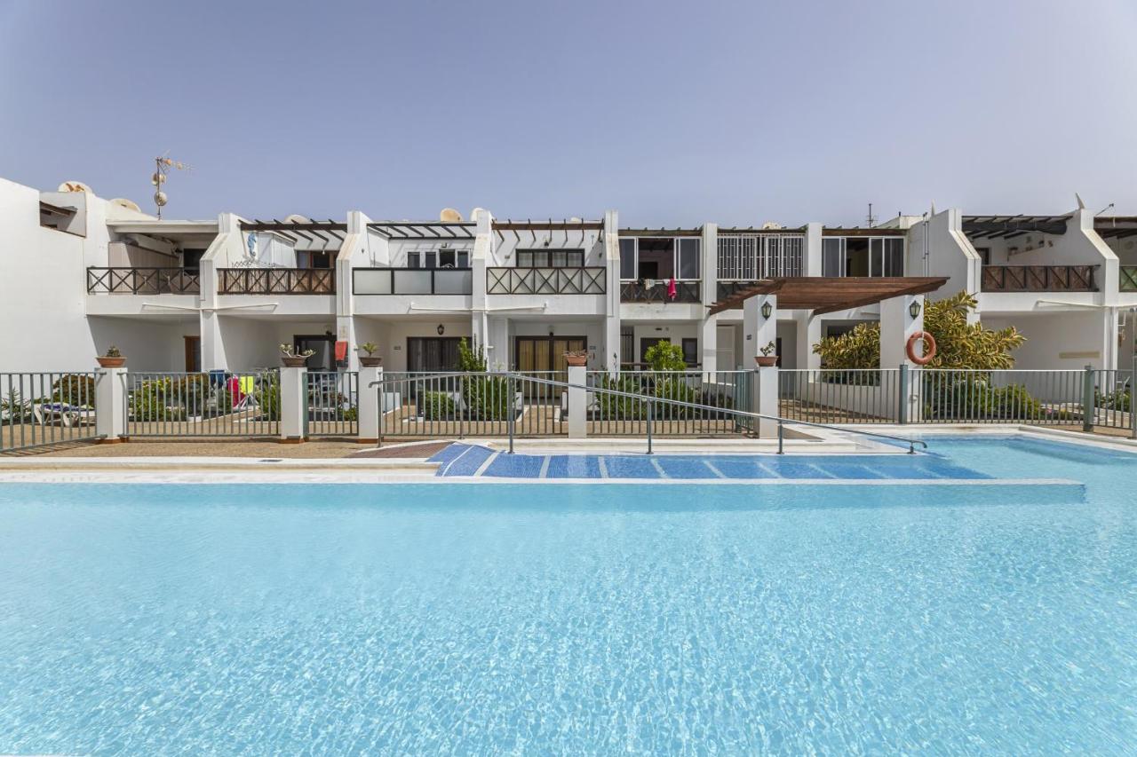 Апартаменты Hola Arnage Pool View Пуэрто дель Кармен Экстерьер фото