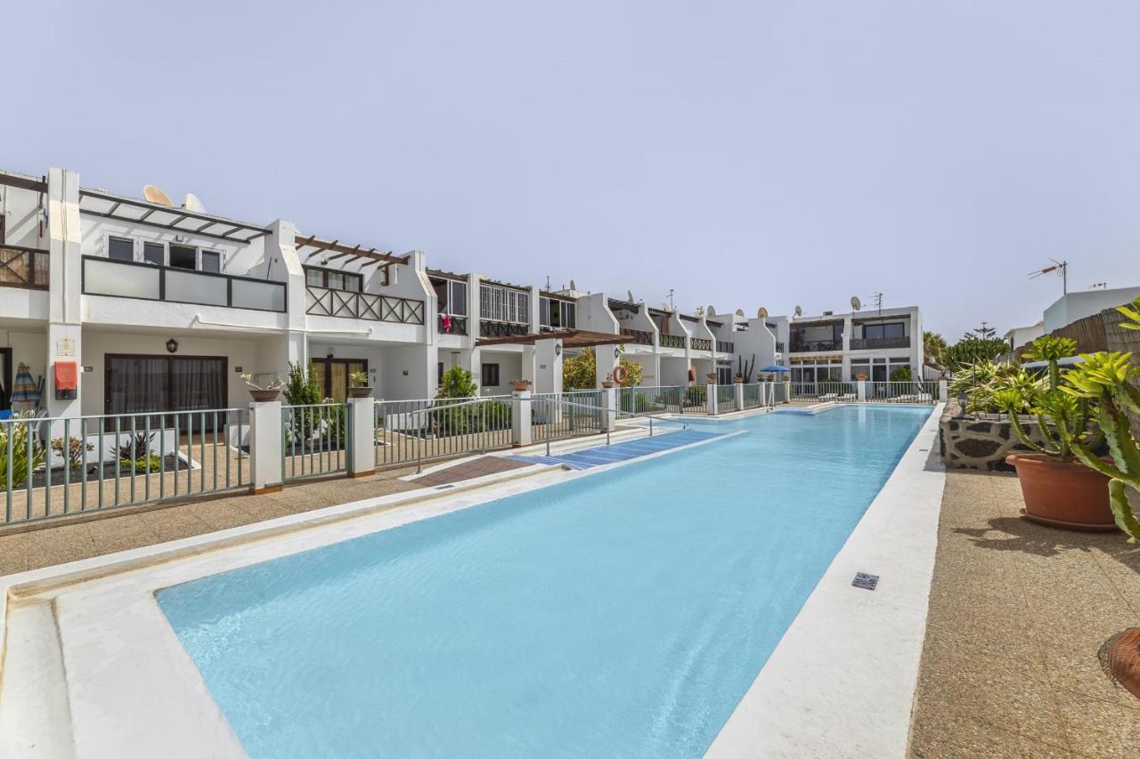 Апартаменты Hola Arnage Pool View Пуэрто дель Кармен Экстерьер фото