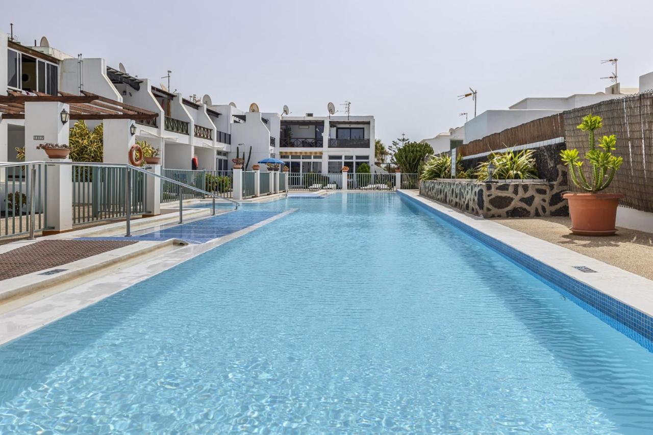 Апартаменты Hola Arnage Pool View Пуэрто дель Кармен Экстерьер фото