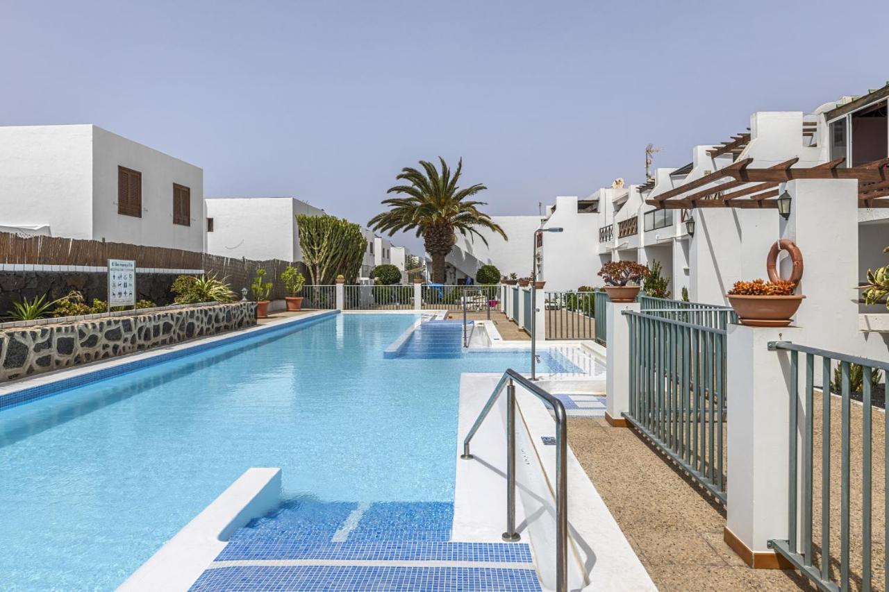 Апартаменты Hola Arnage Pool View Пуэрто дель Кармен Экстерьер фото